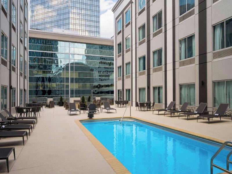 Courtyard Charlotte City Center image