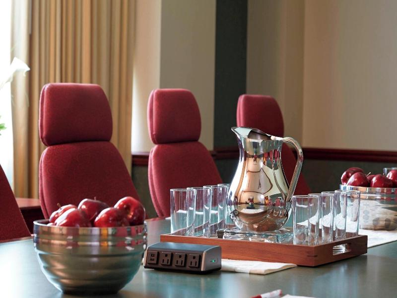 Columbus Airport Marriott image