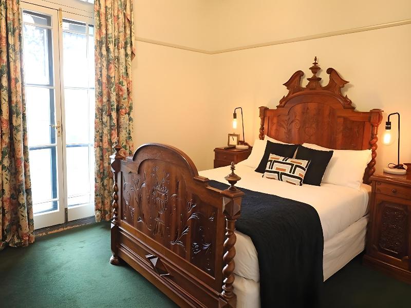 Yarra Valley Grand Hotel image