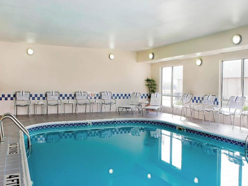 Fairfield Inn & Suites Champaign