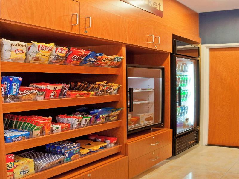 Fairfield Inn & Suites Champaign