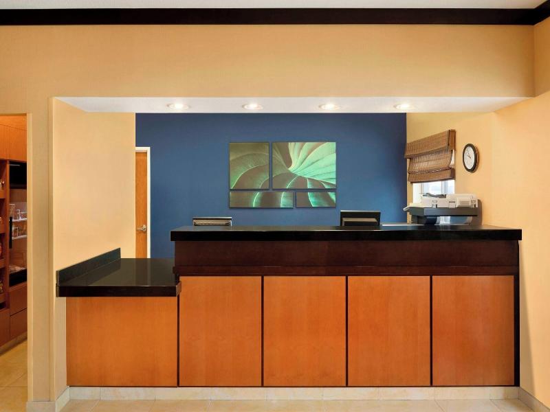Fairfield Inn & Suites Champaign
