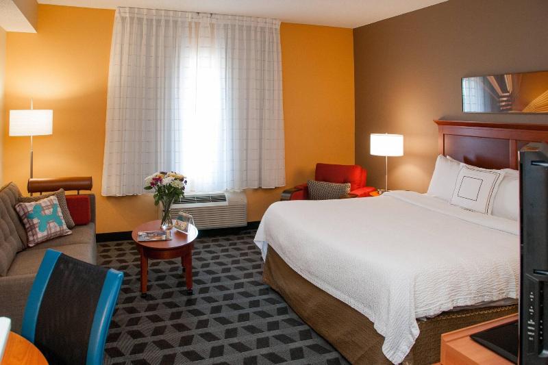 TownePlace Suites Colorado Springs South image