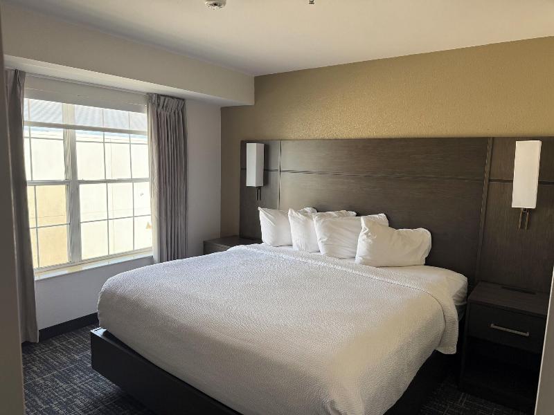 SUITE TWO DOUBLE BEDS — photo 6
