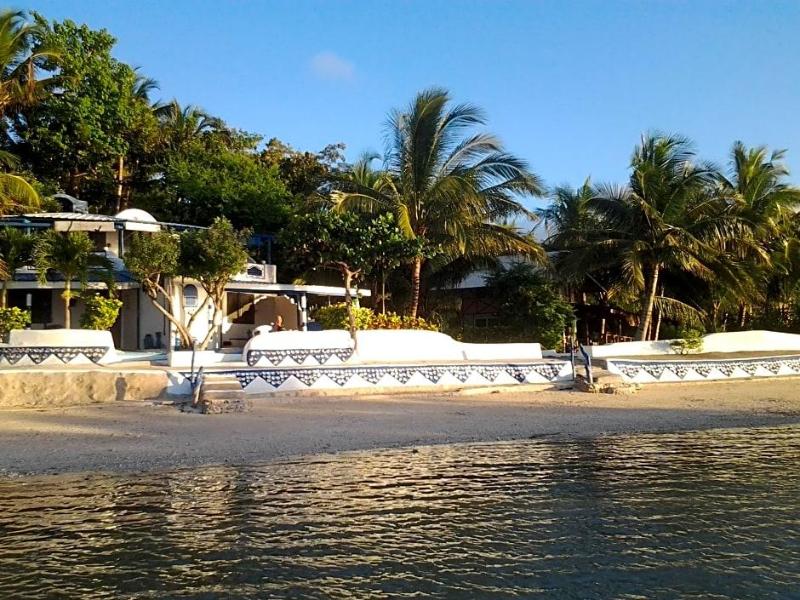 Casa De La Playa image