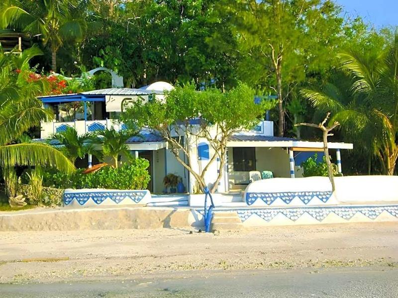 Casa De La Playa image