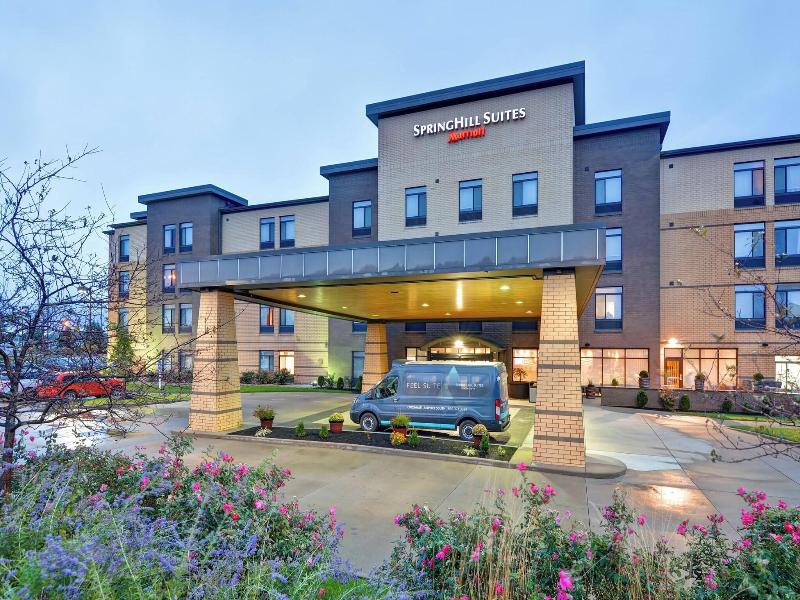 SpringHill Suites Cincinnati Airport South image