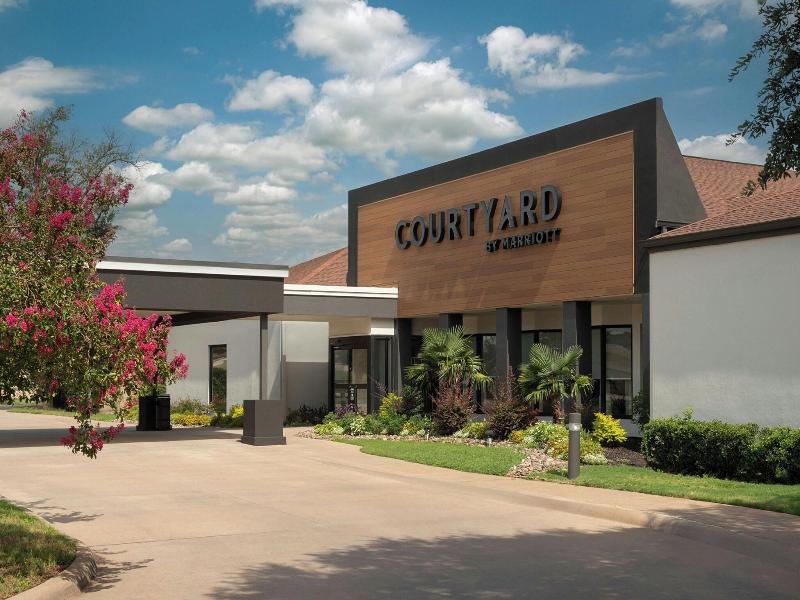 Courtyard Dallas-Fort Worth/Bedford image