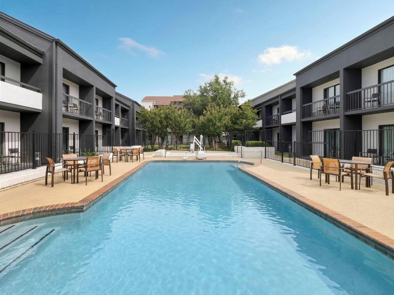 Courtyard Dallas-Fort Worth/Bedford image