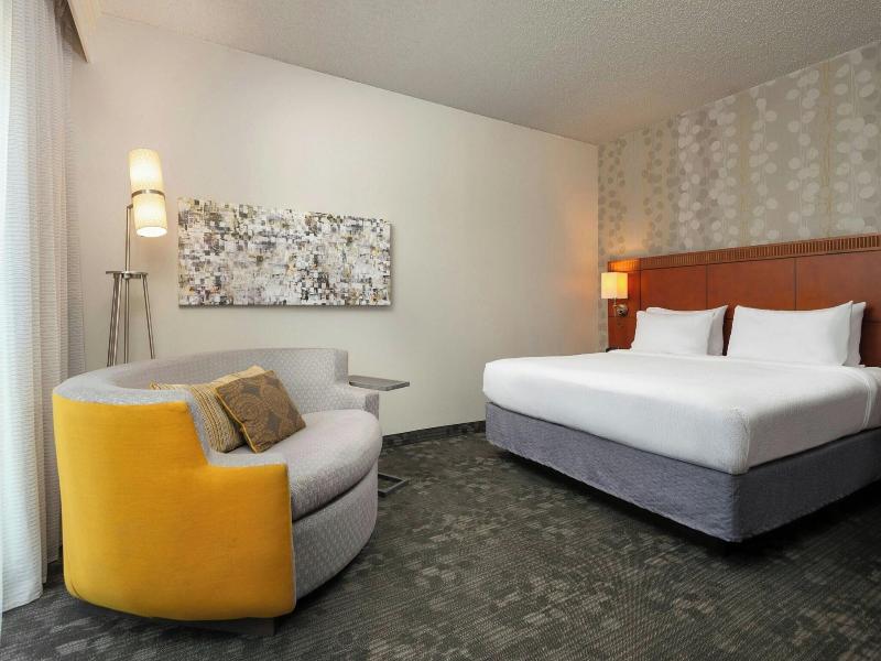 Courtyard Dallas-Fort Worth/Bedford image