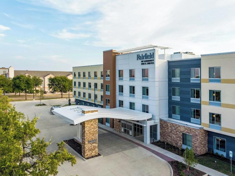 Fairfield Inn & Suites Dallas DFW Airport North image