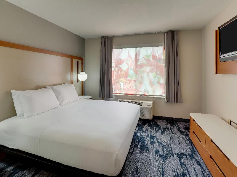 Best Western Plus Las Colinas Inn & Suites image