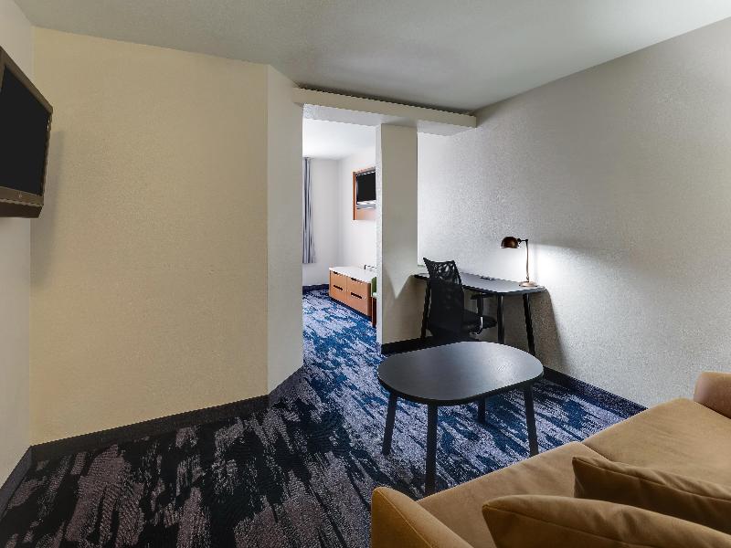 Best Western Plus Las Colinas Inn & Suites image