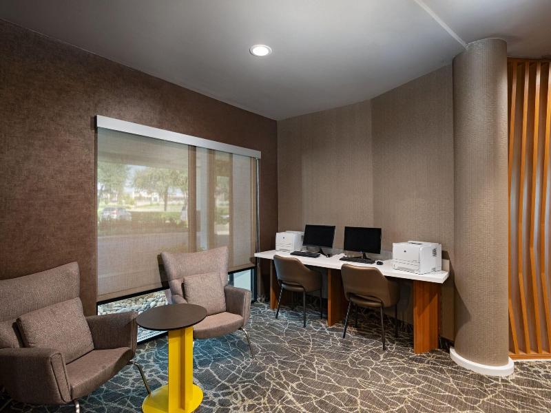 SpringHill Suites Dallas DFW Airport East image