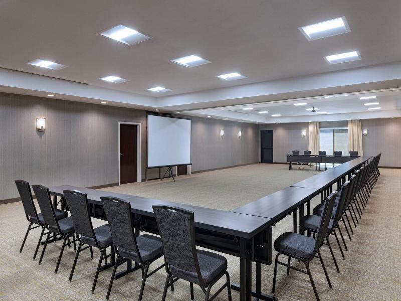 SpringHill Suites Dallas DFW Airport East image