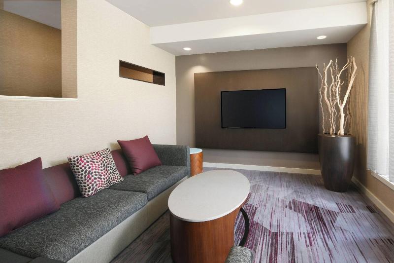 Courtyard Dallas Las Colinas image