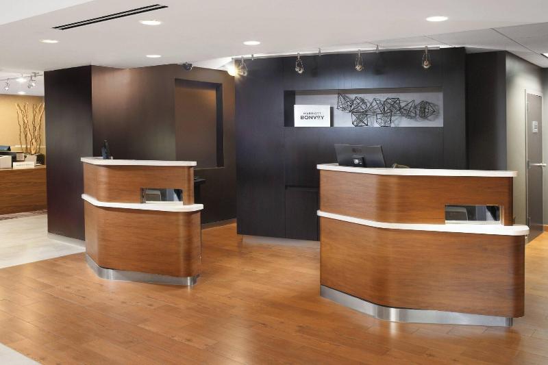 Courtyard Dallas Las Colinas image