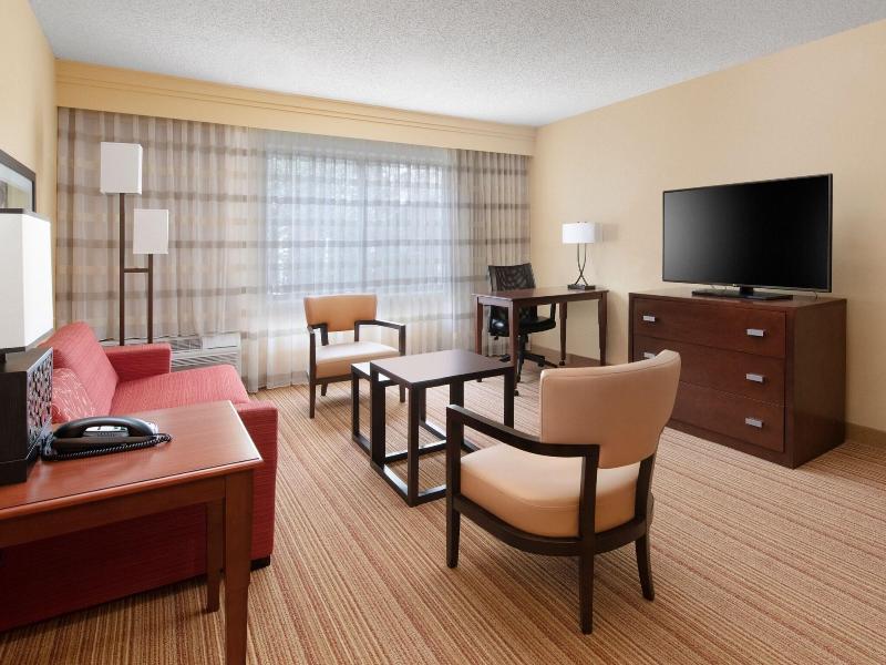 Courtyard Dallas Plano in Legacy Park image