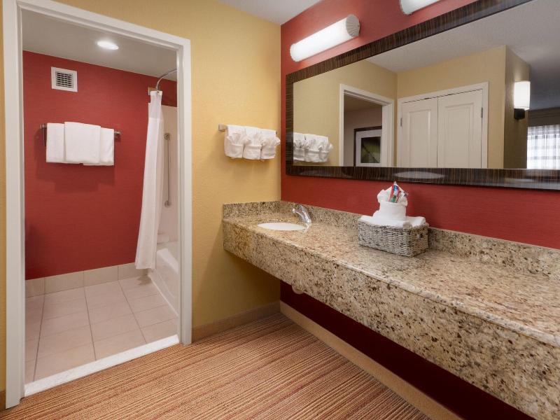 Courtyard Dallas Plano in Legacy Park image