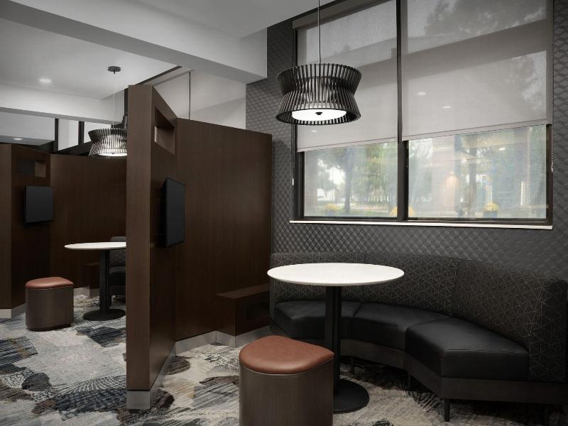 Courtyard Dallas Addison/Quorum Drive image