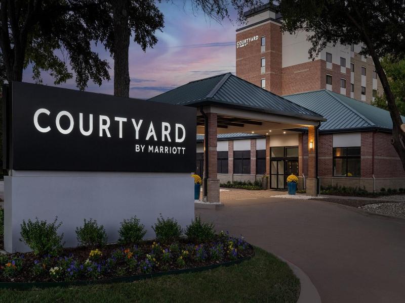 Courtyard Dallas Addison/Quorum Drive image