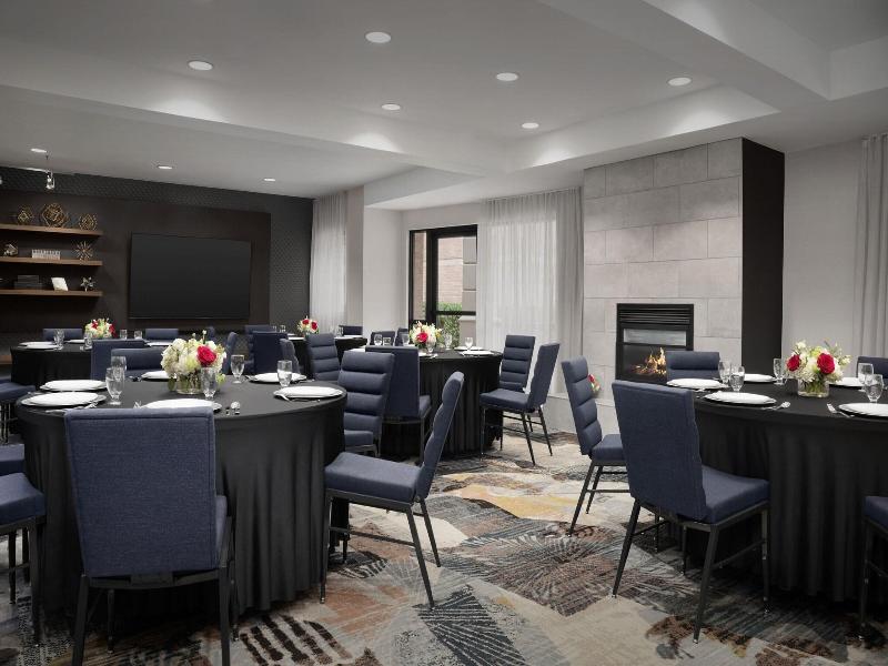 Courtyard Dallas Addison/Quorum Drive image