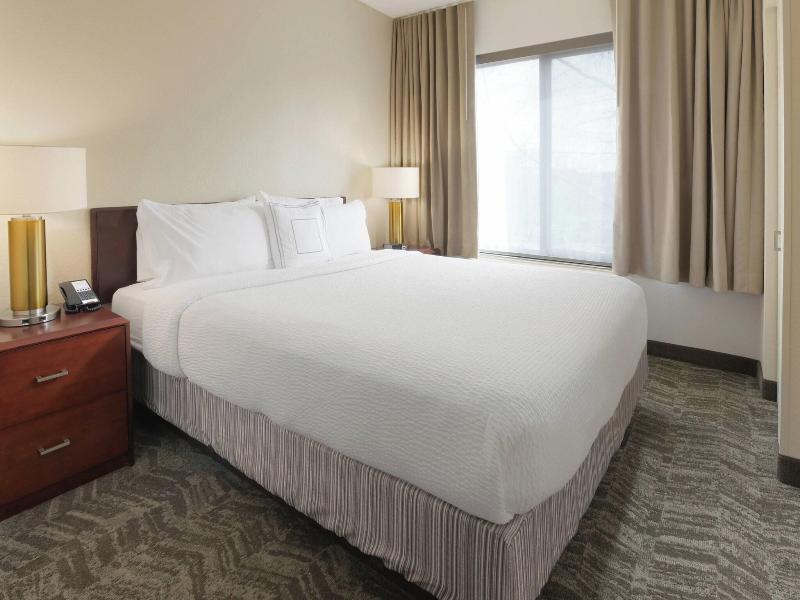 SpringHill Suites Dallas Addison/Quorum Drive image