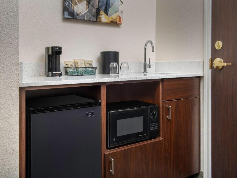 SpringHill Suites Dallas Addison/Quorum Drive image