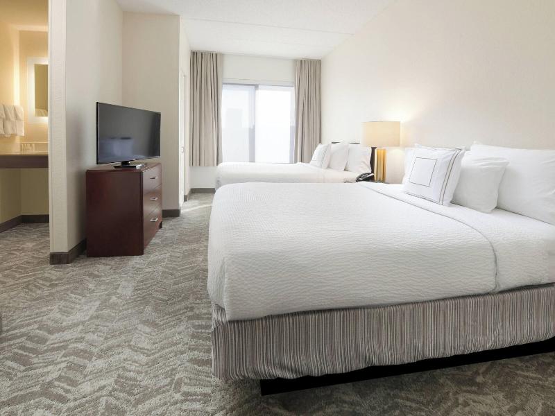 SpringHill Suites Dallas Addison/Quorum Drive image