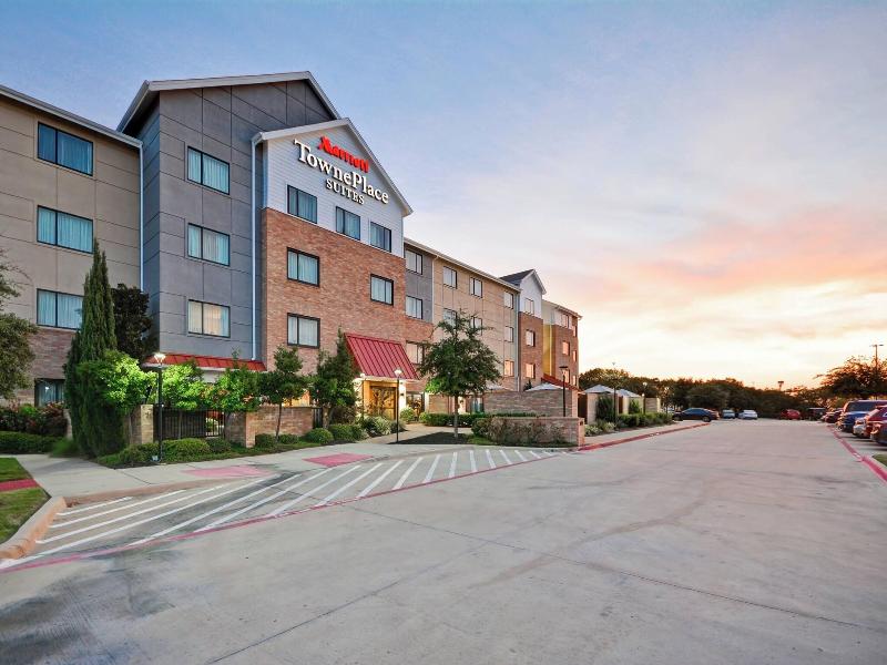 TownePlace Suites Dallas Lewisville image