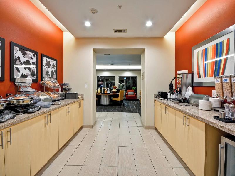 TownePlace Suites Dallas Lewisville image