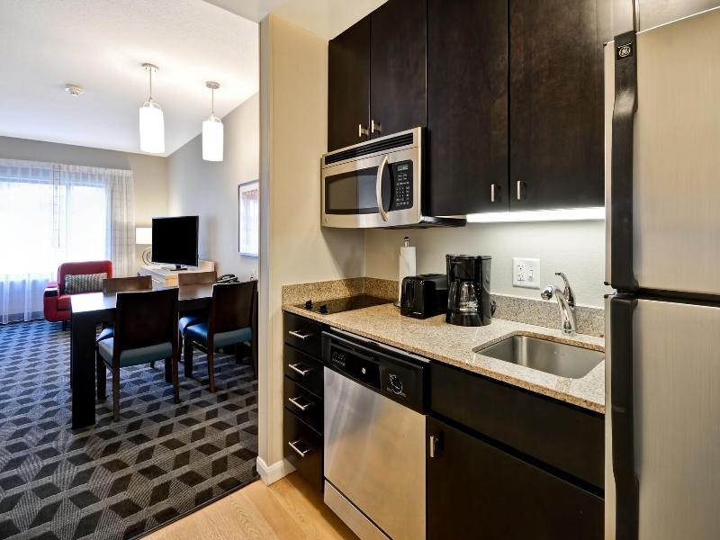 TownePlace Suites Dallas Lewisville image