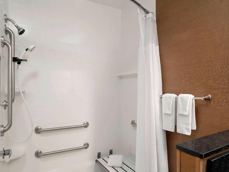 Fairfield Inn & Suites Lima image