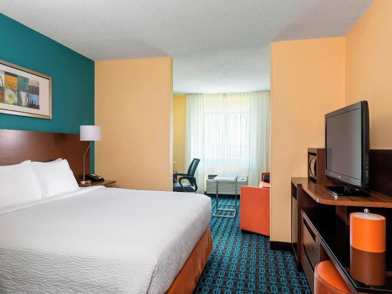 Fairfield Inn & Suites Springfield image
