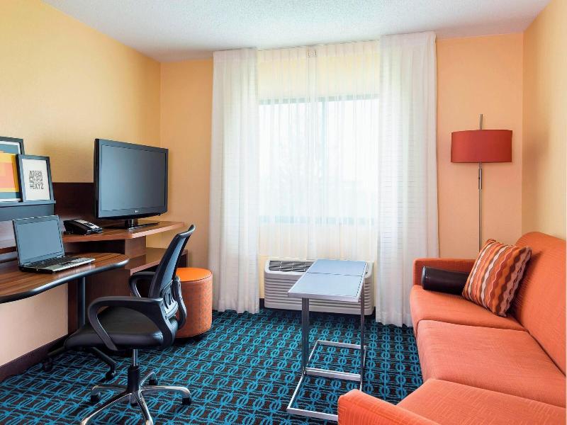 Fairfield Inn & Suites Springfield image