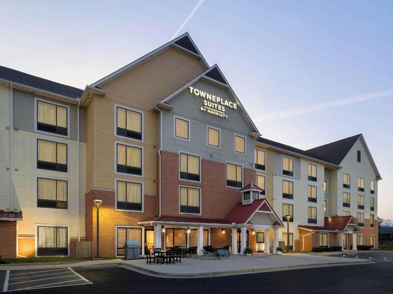 TownePlace Suites Dayton North image