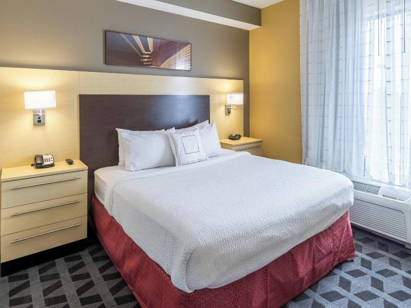 TownePlace Suites Dayton North image