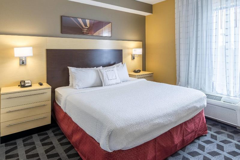TownePlace Suites Dayton North image