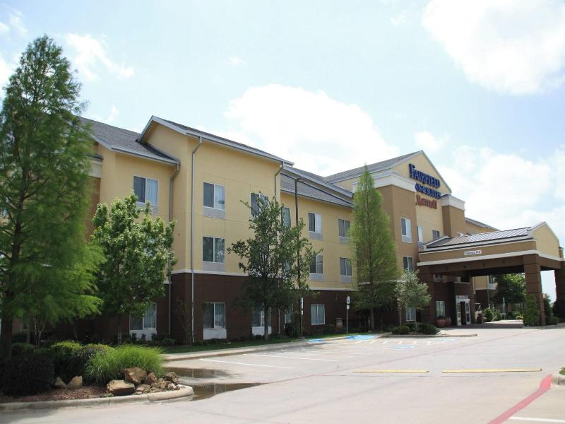 Fairfield Inn & Suites Denton image