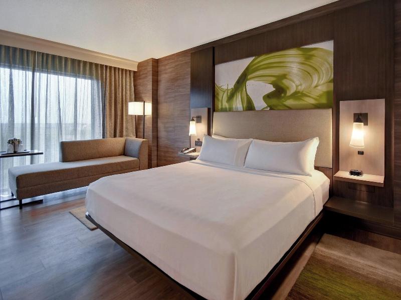 Dallas/Fort Worth Marriott Hotel & Golf Club image