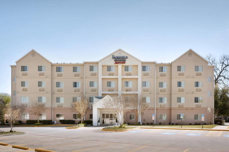 Fairfield Inn & Suites Fort Worth University Drive image