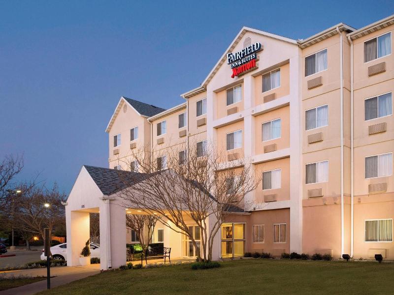 Fairfield Inn & Suites Fort Worth University Drive image