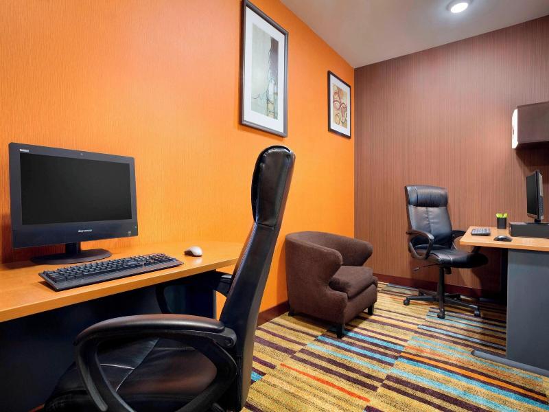 Fairfield Inn & Suites Fort Worth University Drive image