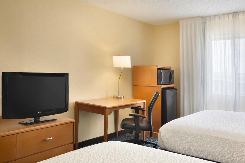 Fairfield Inn & Suites Fort Worth University Drive image