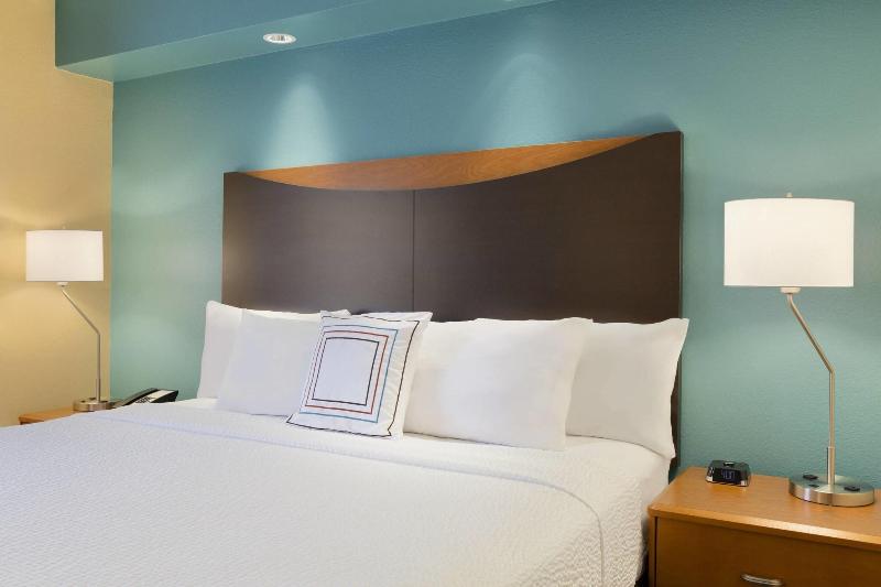 Fairfield Inn & Suites Fort Worth University Drive image