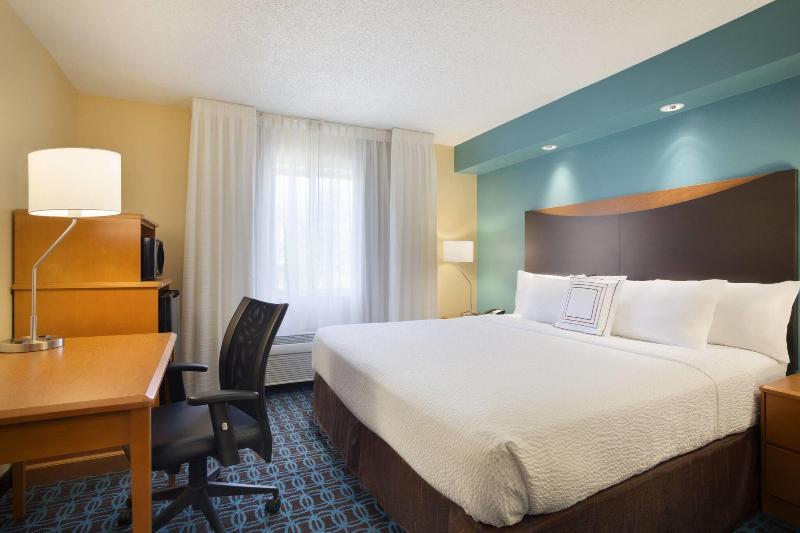 Fairfield Inn & Suites Fort Worth University Drive image