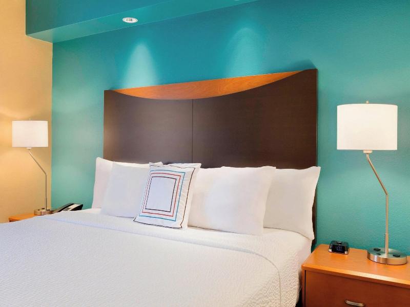 Fairfield Inn & Suites Fort Worth University Drive image