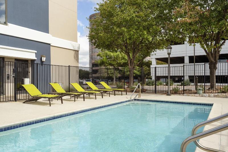SpringHill Suites Fort Worth University image