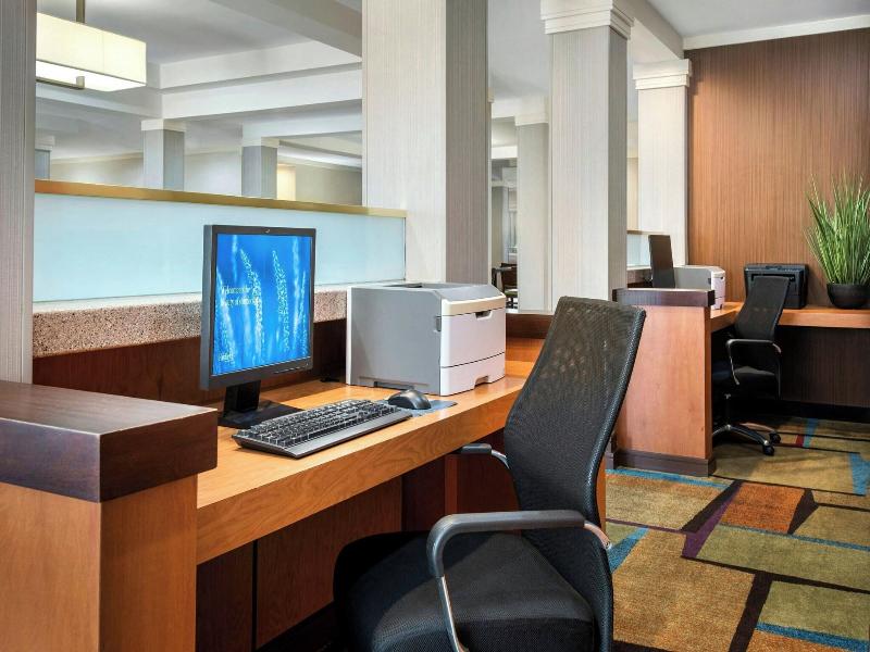 Fairfield Inn & Suites Dover image