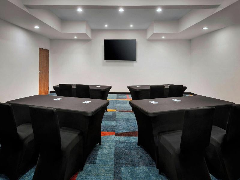 Fairfield Inn & Suites Dover image